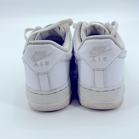 Nike Air Force 1 ‘07 white size 8.5 - Picture 3 of 9